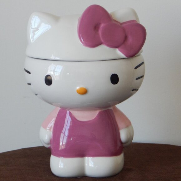 Silver Buffalo Sanrio Hello Kitty 3D Sculpted Ceramic Large Canister Jar New - Picture 3 of 11